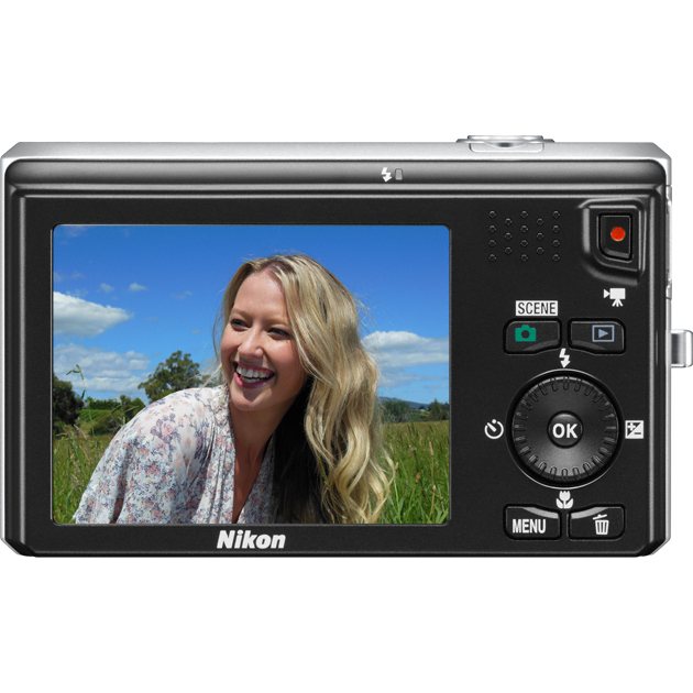 Компактная фотокамера Nikon Coolpix S6300 Silver (16.0Mpx, 10x opt