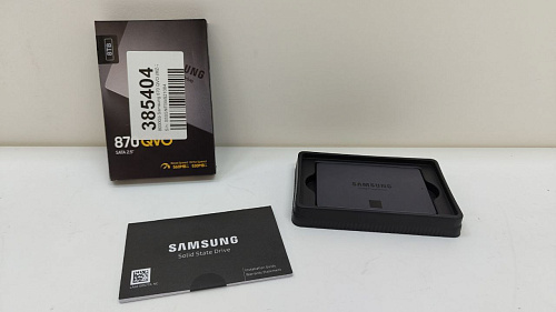 Внутренний SSD-накопитель 8000Gb Samsung 870 QVO (MZ-77Q8T0BW) SATA3 2.5" УЦЕНКА