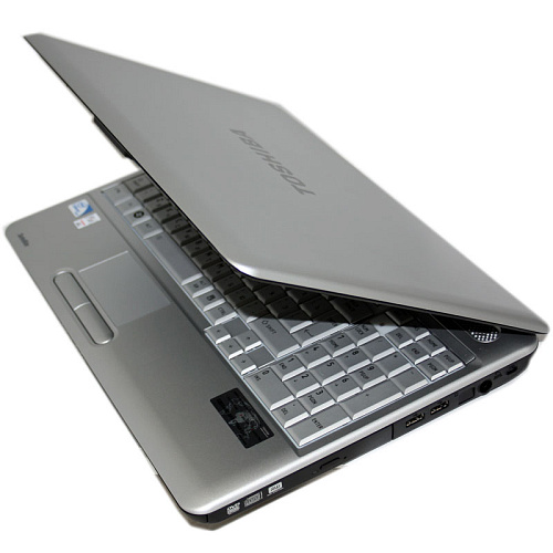 Ноутбук Toshiba Satellite L500D-17H AMD M500/3G/500G/DVD/ATI HD4570 512/WiFi/BT/cam/15,6"HD/Win7 HP