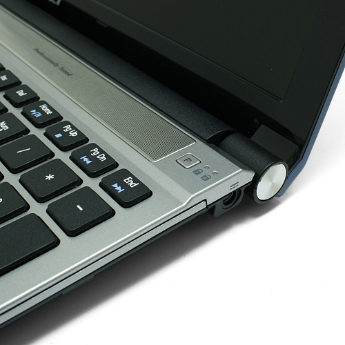 Ноутбук Acer Aspire TimeLineX 5830TG-2314G50Mnbb Core i3 2310/4Gb/500Gb/DVD/BT/GF 540 1g/15.6"HD/W7HP 64