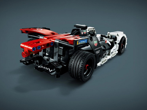 LEGO Technic Formula E Porsche 99X Elec 42137