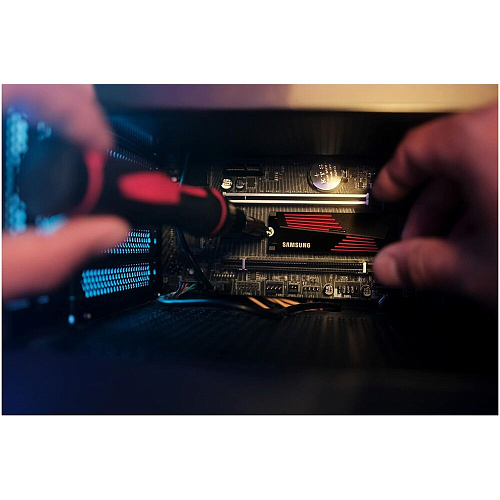 Внутренний SSD-накопитель 1000Gb Samsung 990 Pro with Heatsink (MZ-V9P1T0GW) M.2 2280 PCI-E 4.0 x4