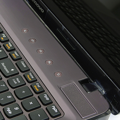 Ноутбук Lenovo IdeaPad Z570 i5-2430/6Gb/750Gb/GT540 2G/15.6"/Wifi/Cam/Dos