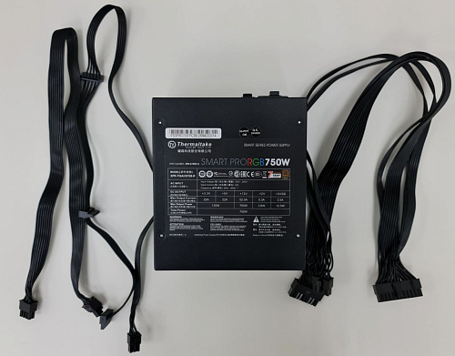 Блок питания 750W Thermaltake Smart Pro RGB (PS-SPR-0750FPCBEU-R) УЦЕНКА
