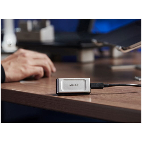 Внешний SSD-накопитель 2Tb Kingston XS2000 SXS2000/2000G (SSD) USB 3.2 серебристый