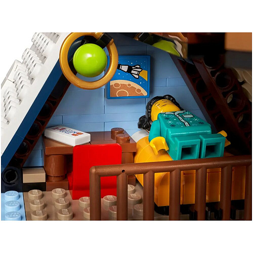 LEGO Creator Expert 10 Series В ожидании Санты 10293