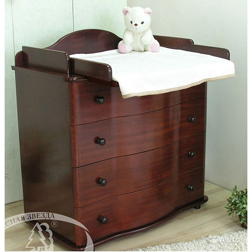 Детский комод Можга (Красная звезда) С566 (красно-коричневый) с настилом