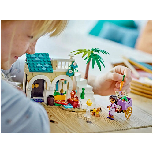 LEGO Disney Wish Аша в городе Роз 43223