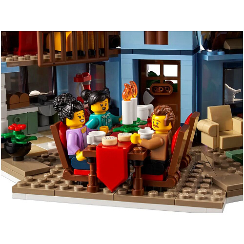 LEGO Creator Expert 10 Series В ожидании Санты 10293