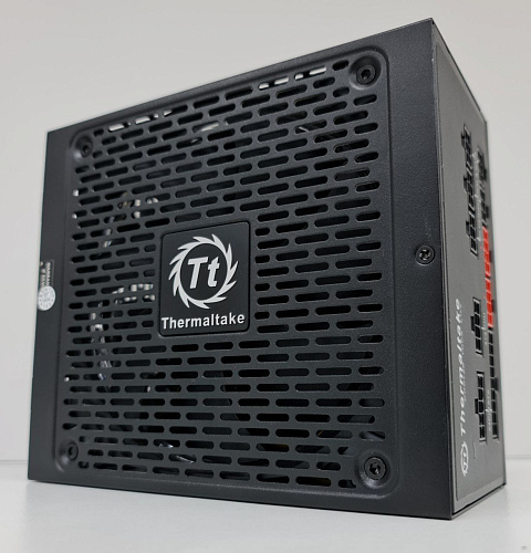 Блок питания 750W Thermaltake Smart Pro RGB (PS-SPR-0750FPCBEU-R) УЦЕНКА