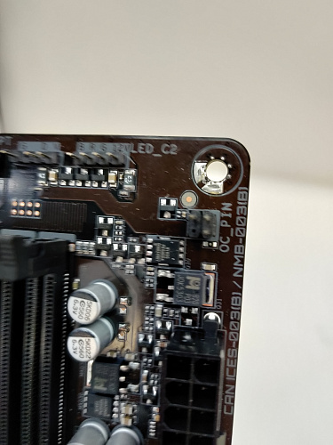Материнская плата Gigabyte Z790 UD Z790 Socket-1700 4xDDR5, 6xSATA3, RAID, 3хM.2, 3xPCI-E16x, 5xUSB3.2, 1xUSB3.2 Type C, DP, HDMI, 2.5Glan, ATX УЦЕНКА