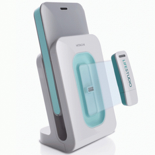 Внешний жесткий диск 2.5" 500Gb Hitachi (HLSMPEA5001AFB) 5400rpm USB LifeStudio Mobile Plus Platinum