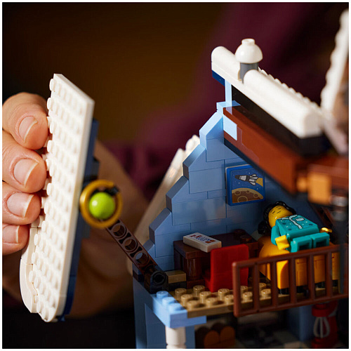 LEGO Creator Expert 10 Series В ожидании Санты 10293