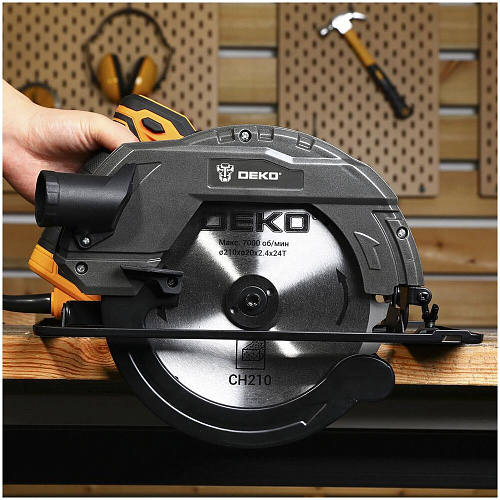 Циркулярная пила Deko CS2500-D, 2500Вт, 210мм диск 083-1102 УЦЕНКА