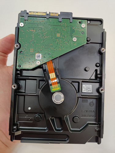 Внутренний жесткий диск 3,5" 2Tb Seagate (ST2000DM008) 256Mb 7200rpm SATA3 Barracuda УЦЕНКА