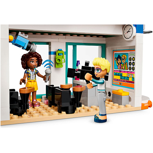 LEGO Friends Международная школа Хартлейксити 41731