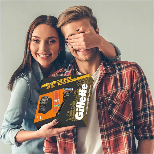 Gillette Подарочный набор (Gillette Станок Fusion5 с 3 сменными кассетами + Gillette Fusion Гель для бритья, 200 мл. + Станция для бритвы и кассет)