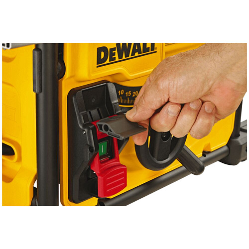 Распиловочный станок DeWalt DWE7485