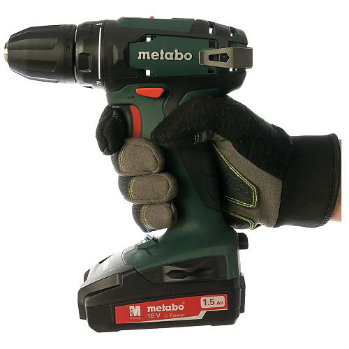 Аккумуляторная дрель-шуруповерт Metabo BS 18 1.5Ah x2 Case 602207550