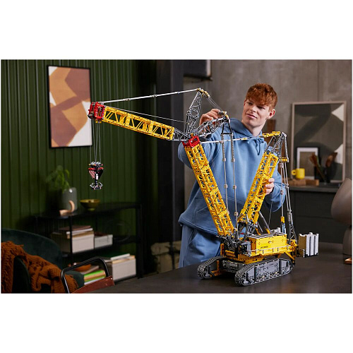 LEGO Technic Liebherr Crawler Crane LR 13000, 42146