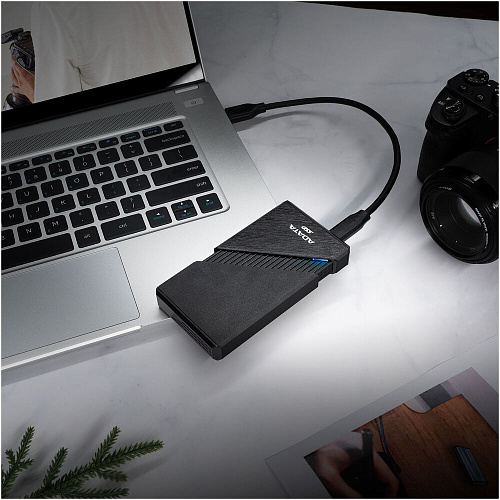 Внешний SSD-накопитель 1Tb A-DATA SE920 SE920-1TCBK (SSD) USB 3.1 Type C черный