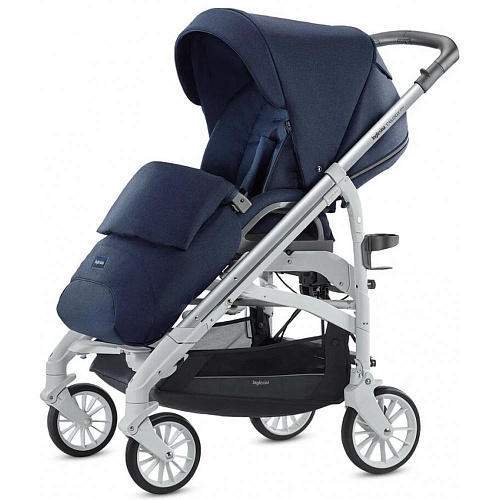 Прогулочная коляска Inglesina Trilogy на белом шасси Sailor Blue