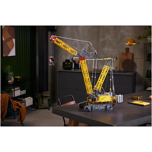 LEGO Technic Liebherr Crawler Crane LR 13000, 42146