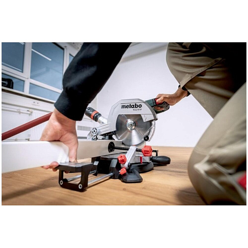 Торцовочная пила Metabo KS 216 M 610216000