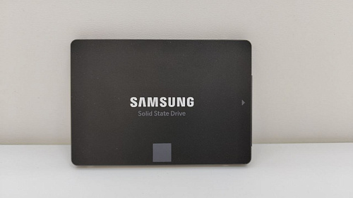 Внутренний SSD-накопитель 500Gb Samsung 870 Evo (MZ-77E500BW) SATA3 2.5" УЦЕНКА