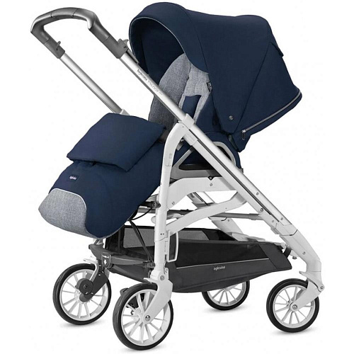 Прогулочная коляска Inglesina Trilogy на белом шасси Santorini