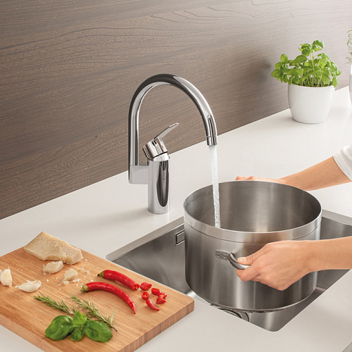 Смеситель для кухни Grohe Eurostyle Cosmopolitan 30221002