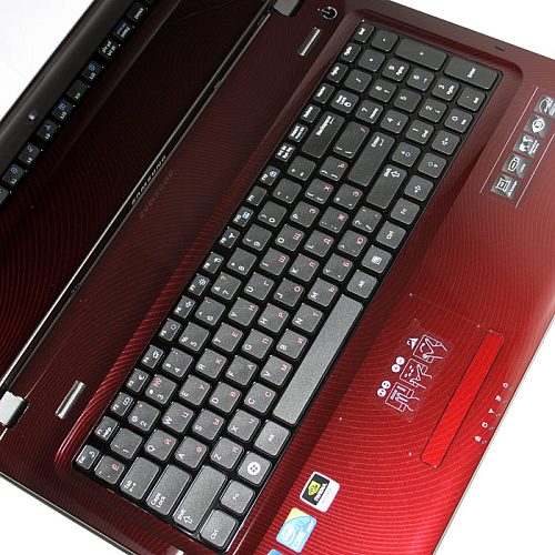 Ноутбук Samsung R780/JT01 i3-370M/4G/500G/HD5470/DVD/bt/17.3/cam/Win7 HP RED
