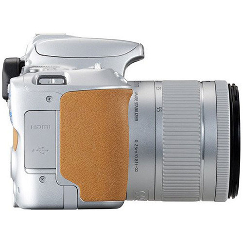 Зеркальная фотокамера Canon EOS 200D Kit 18-55 IS STM Silver